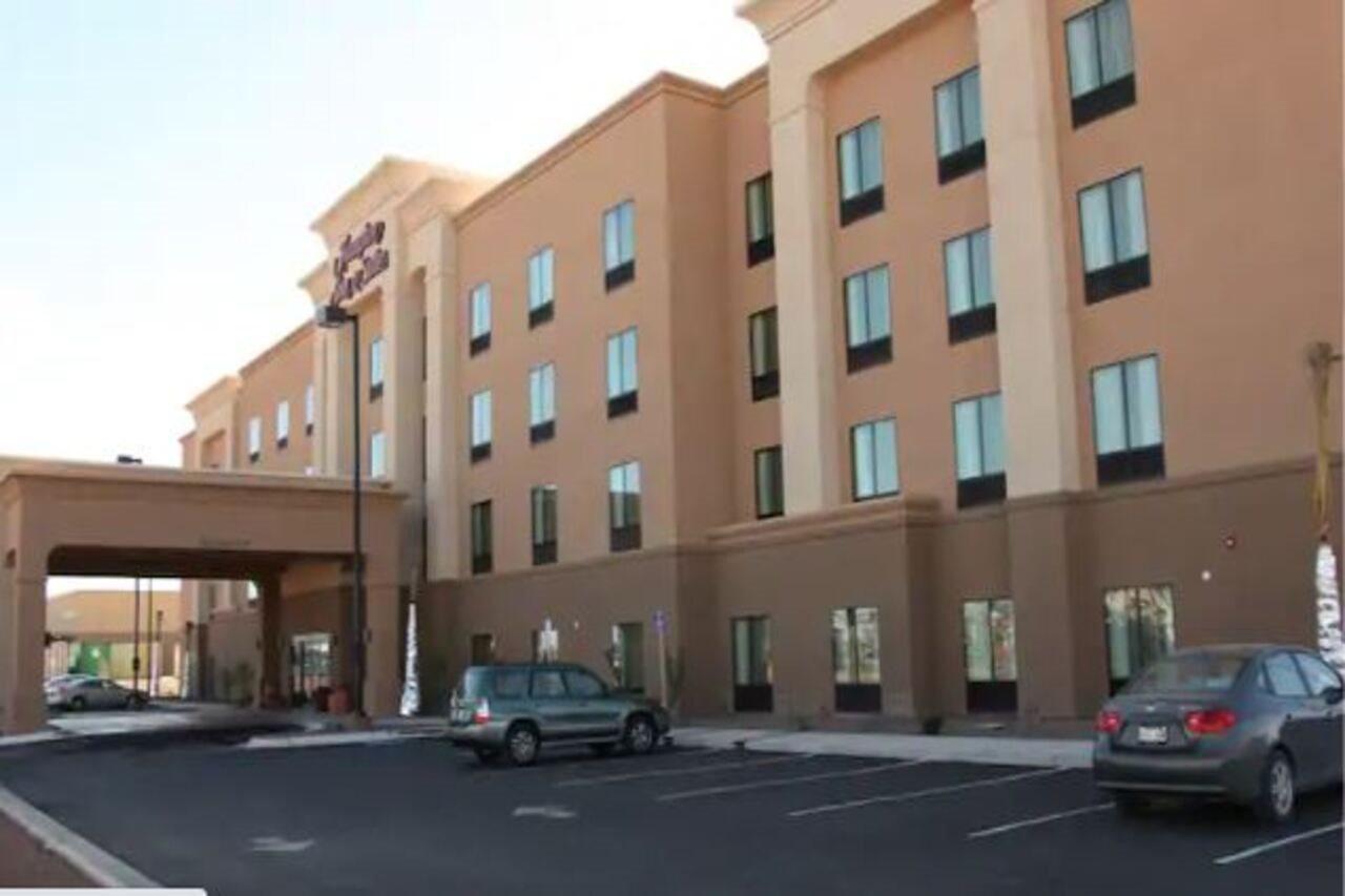 Hampton Inn & Suites Carlsbad Exterior foto